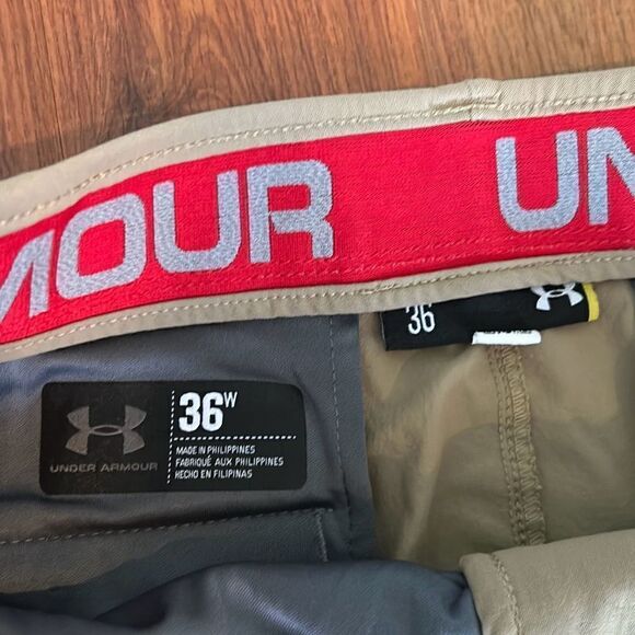 Under Armour tan athletic shorts khaki color size 36 stretch - Picture 2 of 5
